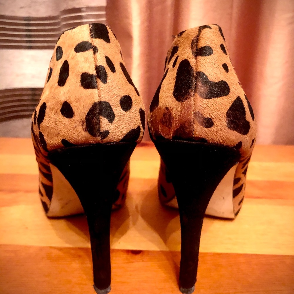 Guess by Marciano faux leather leopard pattern open toes Heels size 9 M - Picture 6 of 14